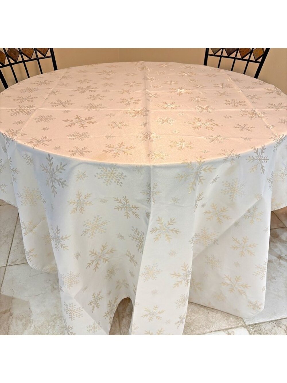 St Nicholas Square Holiday Tablecloth Snowflakes Ivory Metallic Glitter 82X59”